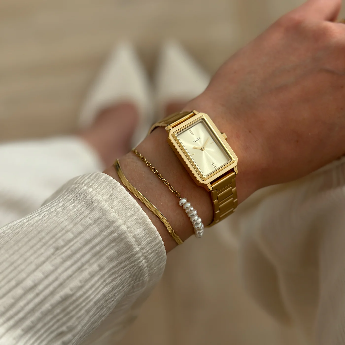 Essentielle Snake Bracelet Gold Colour - Image 5